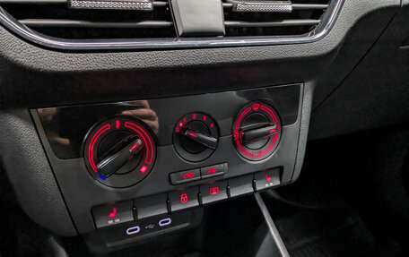 Volkswagen Polo VI (EU Market), 2021 год, 1 595 000 рублей, 21 фотография