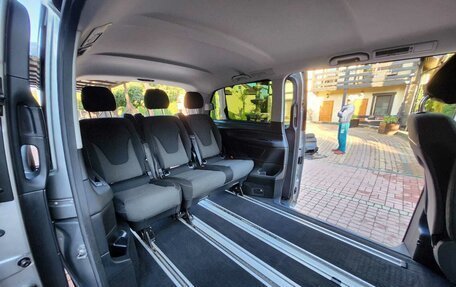 Mercedes-Benz V-Класс, 2014 год, 3 700 000 рублей, 3 фотография