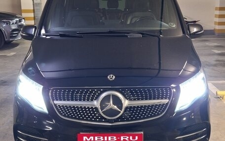 Mercedes-Benz V-Класс, 2019 год, 5 500 000 рублей, 1 фотография
