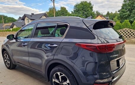 KIA Sportage IV рестайлинг, 2020 год, 1 400 000 рублей, 10 фотография