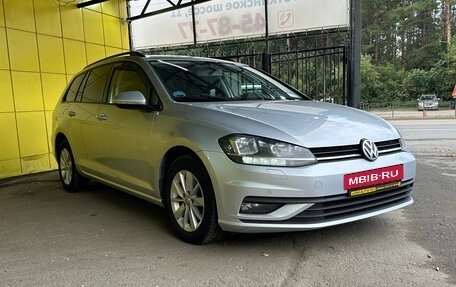 Volkswagen Golf VII, 2018 год, 1 299 000 рублей, 3 фотография