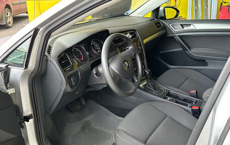 Volkswagen Golf VII, 2018 год, 1 299 000 рублей, 9 фотография