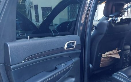 Jeep Grand Cherokee, 2013 год, 2 367 000 рублей, 10 фотография