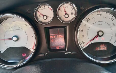 Peugeot 408 I рестайлинг, 2015 год, 650 000 рублей, 5 фотография