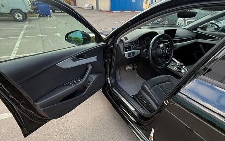 Audi A4, 2018 год, 2 250 000 рублей, 9 фотография