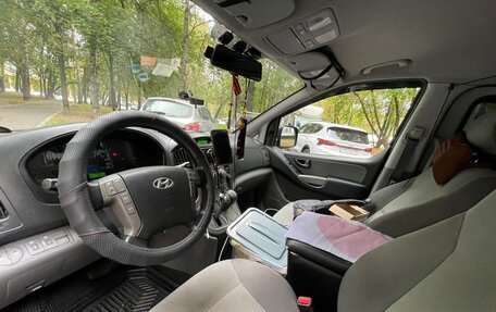 Hyundai H-1 II рестайлинг, 2012 год, 1 250 000 рублей, 5 фотография
