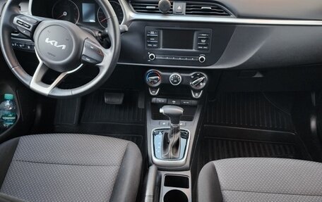 KIA Rio IV, 2021 год, 1 800 000 рублей, 17 фотография