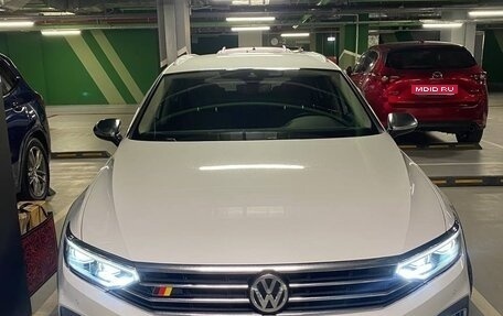 Volkswagen Passat B8 рестайлинг, 2020 год, 3 650 000 рублей, 1 фотография