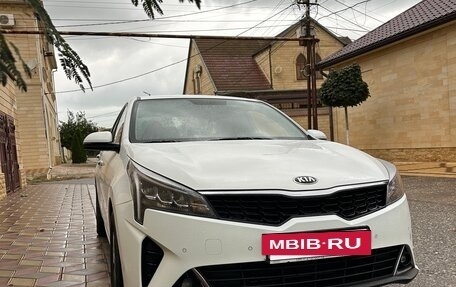 KIA Rio IV, 2021 год, 1 820 000 рублей, 4 фотография