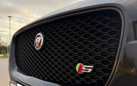 Jaguar F-Pace, 2018 год, 3 500 000 рублей, 2 фотография