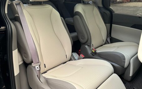 KIA Carnival, 2024 год, 7 000 000 рублей, 8 фотография