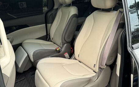 KIA Carnival, 2024 год, 7 000 000 рублей, 9 фотография