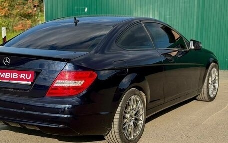 Mercedes-Benz C-Класс, 2011 год, 1 230 000 рублей, 4 фотография