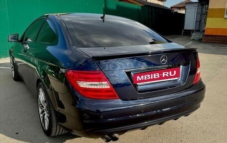 Mercedes-Benz C-Класс, 2011 год, 1 230 000 рублей, 3 фотография
