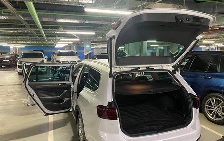 Volkswagen Passat B8 рестайлинг, 2020 год, 3 650 000 рублей, 8 фотография