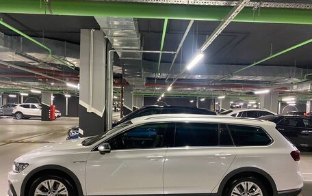 Volkswagen Passat B8 рестайлинг, 2020 год, 3 650 000 рублей, 4 фотография