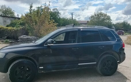 Volkswagen Touareg III, 2003 год, 450 000 рублей, 3 фотография