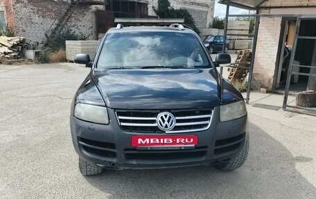 Volkswagen Touareg III, 2003 год, 450 000 рублей, 2 фотография