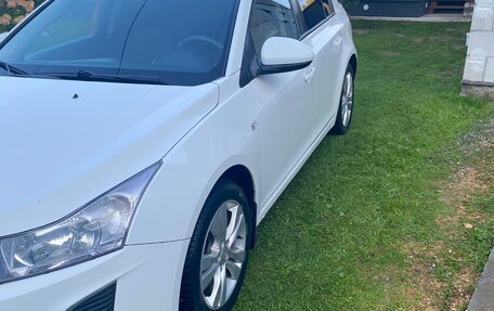 Chevrolet Cruze II, 2013 год, 700 000 рублей, 2 фотография