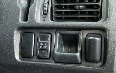 Toyota Probox I, 2002 год, 549 000 рублей, 13 фотография