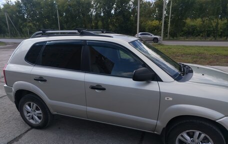Hyundai Tucson III, 2008 год, 820 000 рублей, 2 фотография