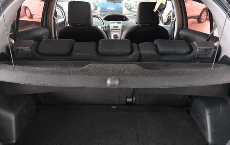 Toyota Yaris III рестайлинг, 2007 год, 639 000 рублей, 23 фотография