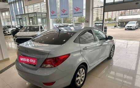 Hyundai Solaris II рестайлинг, 2013 год, 599 000 рублей, 4 фотография