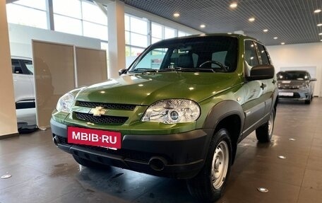 Chevrolet Niva I рестайлинг, 2016 год, 810 000 рублей, 7 фотография
