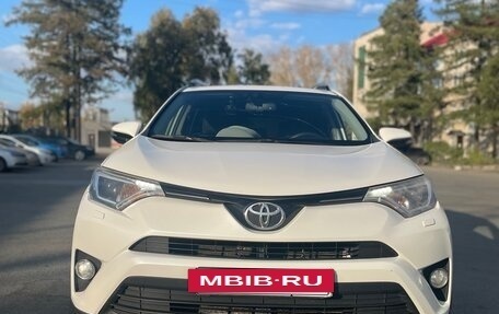 Toyota RAV4, 2016 год, 2 100 000 рублей, 3 фотография