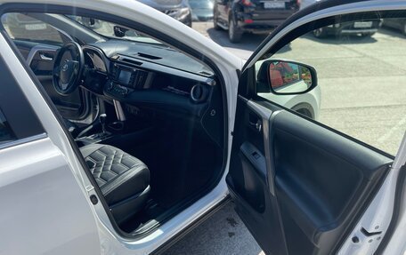Toyota RAV4, 2016 год, 2 100 000 рублей, 8 фотография