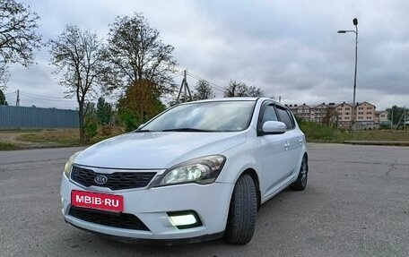 KIA cee'd I рестайлинг, 2011 год, 730 000 рублей, 1 фотография