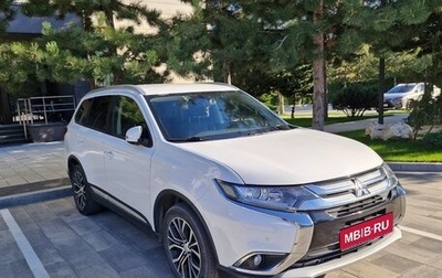 Mitsubishi Outlander III рестайлинг 3, 2018 год, 2 000 000 рублей, 1 фотография
