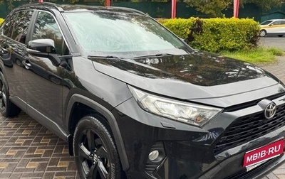 Toyota RAV4, 2021 год, 3 800 000 рублей, 1 фотография