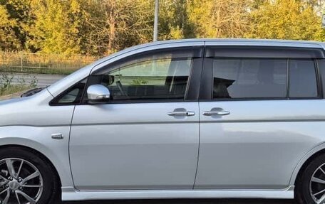 Toyota ISis I, 2014 год, 1 600 000 рублей, 4 фотография