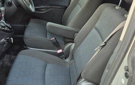 Toyota ISis I, 2014 год, 1 600 000 рублей, 16 фотография