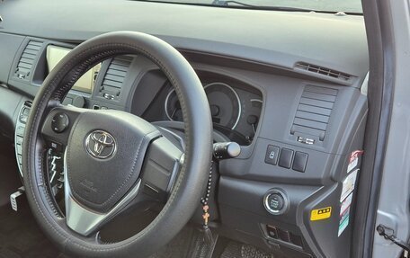 Toyota ISis I, 2014 год, 1 600 000 рублей, 12 фотография
