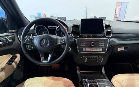 Mercedes-Benz GLS, 2017 год, 3 599 900 рублей, 10 фотография