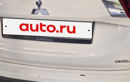 Mitsubishi Outlander III рестайлинг 3, 2018 год, 2 000 000 рублей, 6 фотография