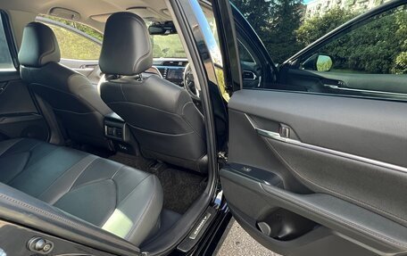 Toyota Camry, 2017 год, 2 990 000 рублей, 15 фотография