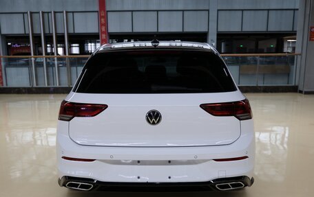 Volkswagen Golf VIII, 2022 год, 1 890 000 рублей, 6 фотография