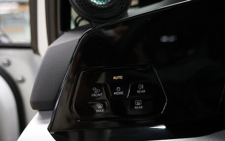 Volkswagen Golf VIII, 2022 год, 1 890 000 рублей, 20 фотография