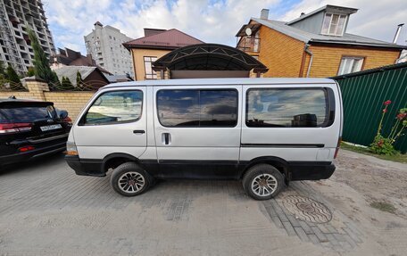 Toyota HiAce H100, 1989 год, 750 000 рублей, 10 фотография