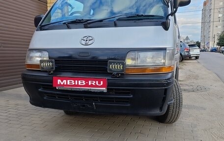 Toyota HiAce H100, 1989 год, 750 000 рублей, 3 фотография