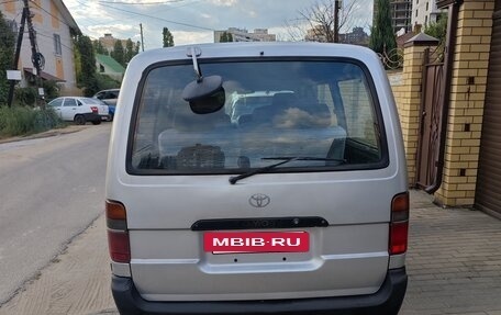 Toyota HiAce H100, 1989 год, 750 000 рублей, 7 фотография