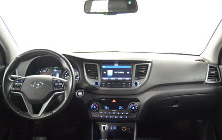 Hyundai Tucson III, 2016 год, 2 100 000 рублей, 16 фотография