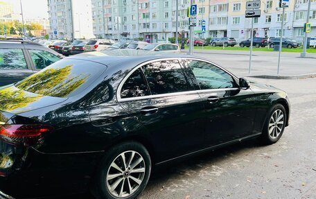 Mercedes-Benz E-Класс, 2020 год, 2 500 000 рублей, 5 фотография