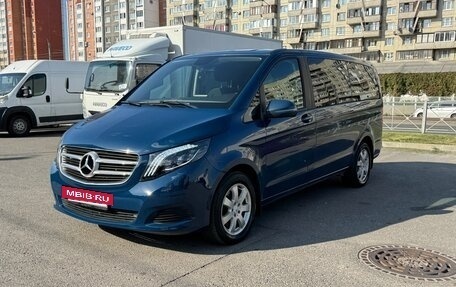 Mercedes-Benz V-Класс, 2016 год, 2 800 000 рублей, 2 фотография