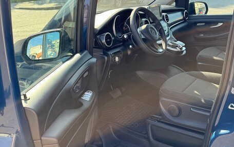 Mercedes-Benz V-Класс, 2016 год, 2 800 000 рублей, 11 фотография