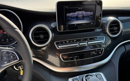Mercedes-Benz V-Класс, 2016 год, 2 800 000 рублей, 15 фотография
