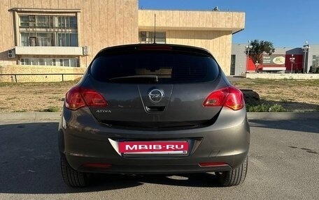 Opel Astra J, 2011 год, 900 000 рублей, 6 фотография